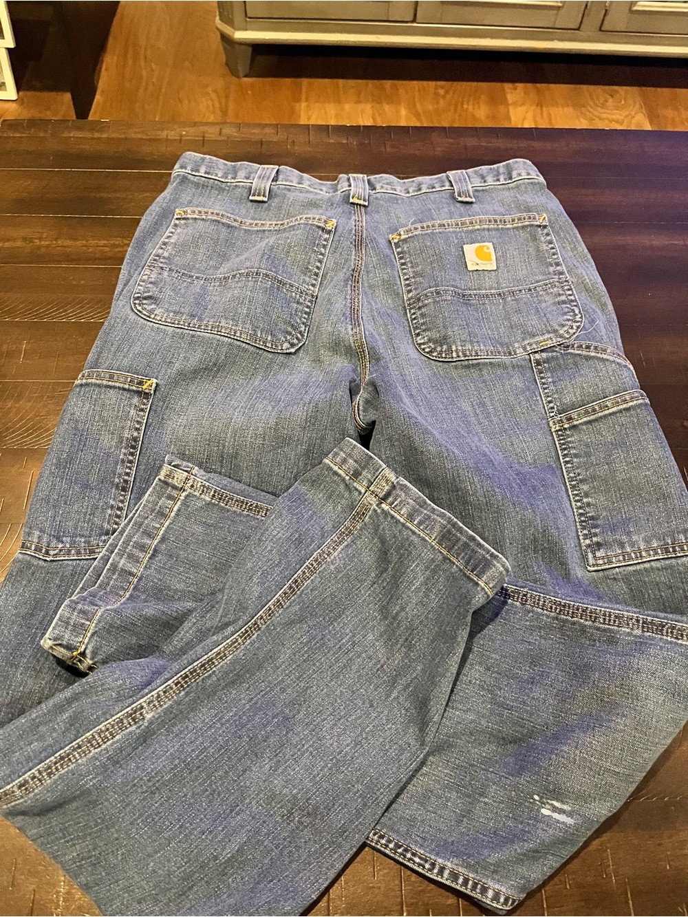 Carhartt 33x32 Men’s Cargo Jeans Small Stain